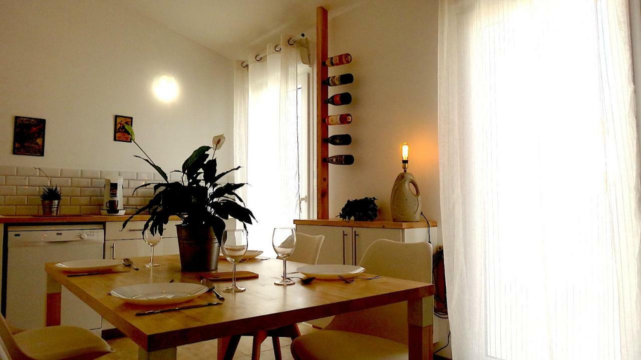 נרבון Gite Blanco Y Madera מראה חיצוני תמונה