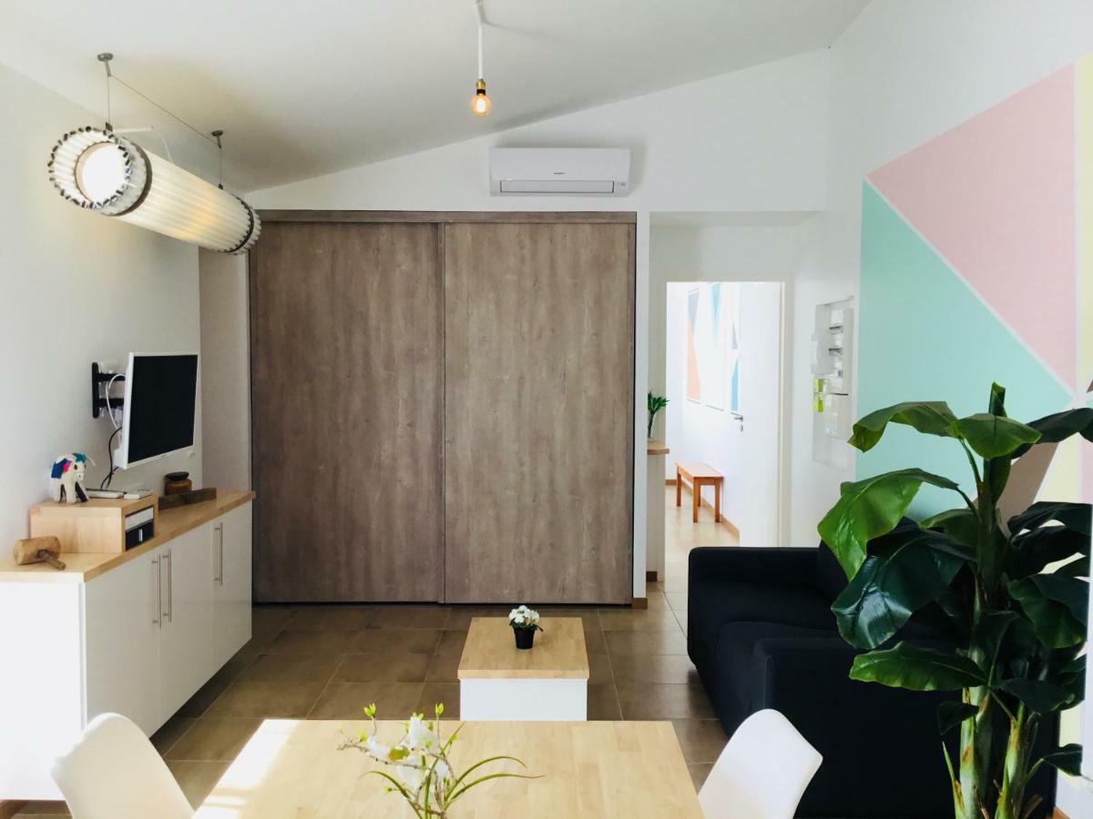 נרבון Gite Blanco Y Madera מראה חיצוני תמונה